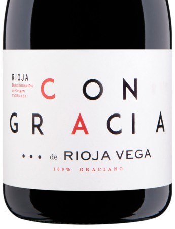 Con Gracia Rioja Vega